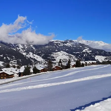 Grosses Mit Sauna Im Skigeb. Casa de Férias Obersaxen